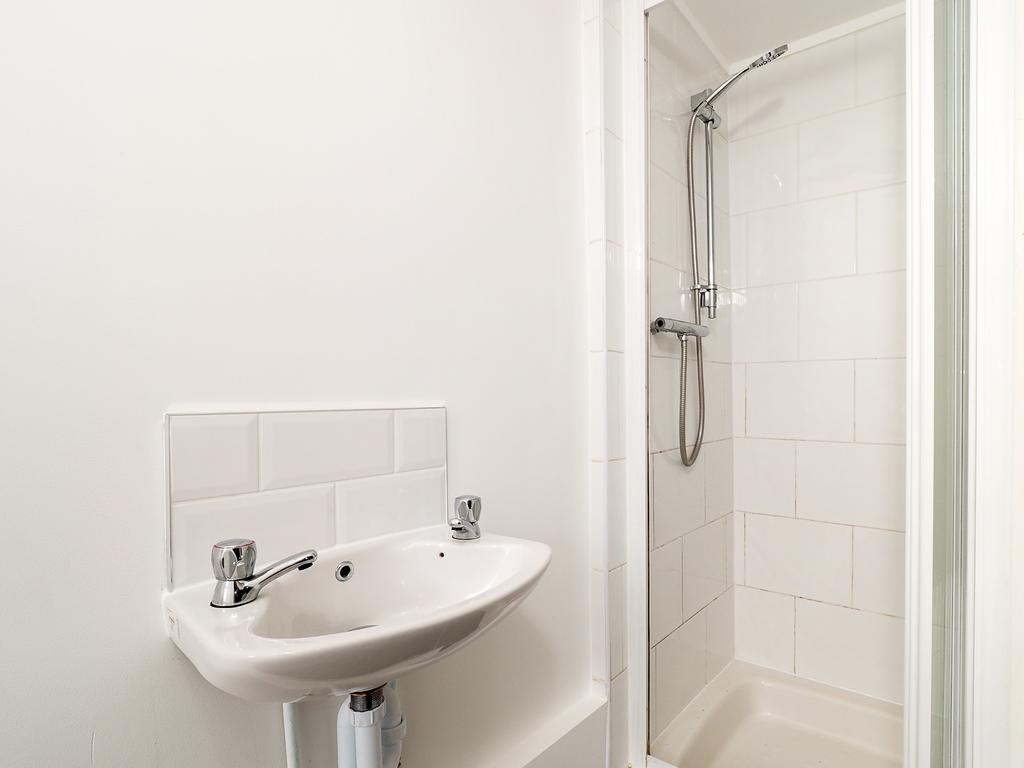 Shower room - part 2
