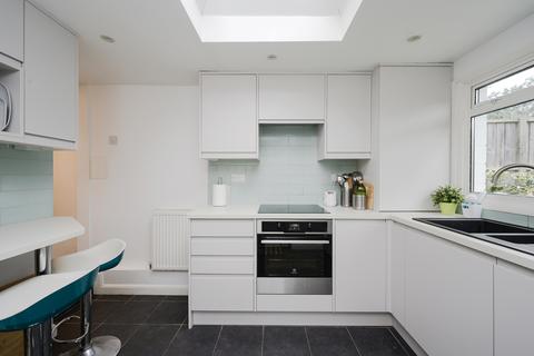 78 Quicks Road, London, SW19 1EX