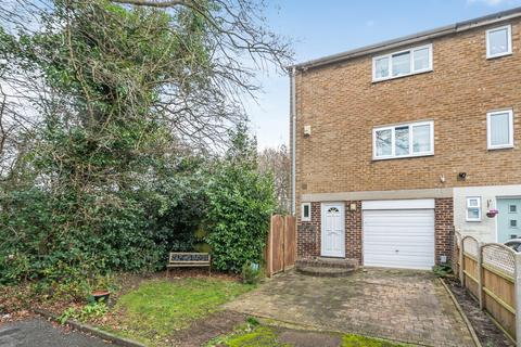 3 bedroom end of terrace house for sale, Larkswood, Essex CM17