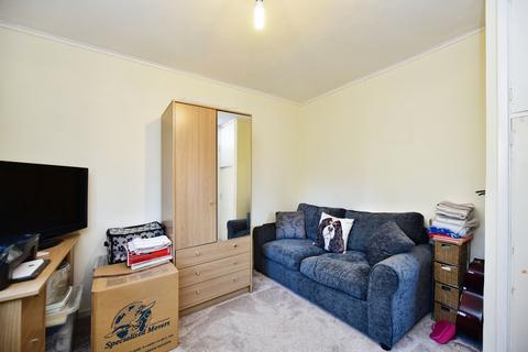17 Horninglow Close, Sheffield, S5 6SH