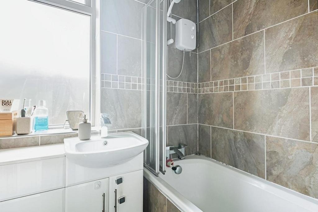Family Bathroom W/C
