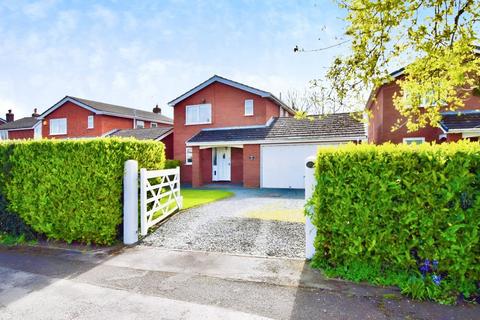 4 bedroom detached house to rent, Riddings Lane, Northwich CW8