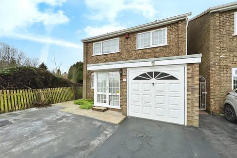 4 bedroom detached house to rent, The Larches, Coventry CV7