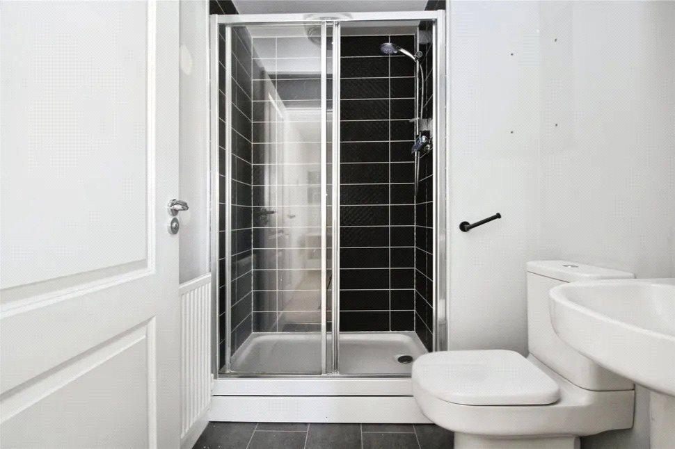 En-Suite 2