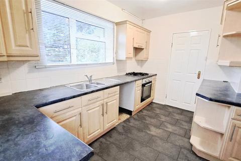 3 bedroom semi-detached house to rent, Mountbatten Close, East Sussex TN35