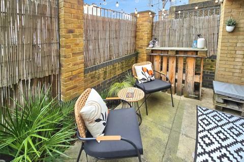 2 bedroom flat for sale, Avonley Road, London SE14