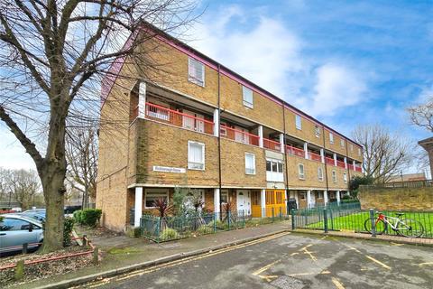 3 bedroom maisonette for sale, Sharratt Street, London SE15