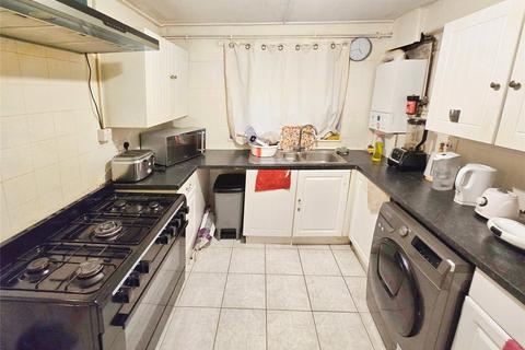 3 bedroom maisonette for sale, Sharratt Street, London SE15