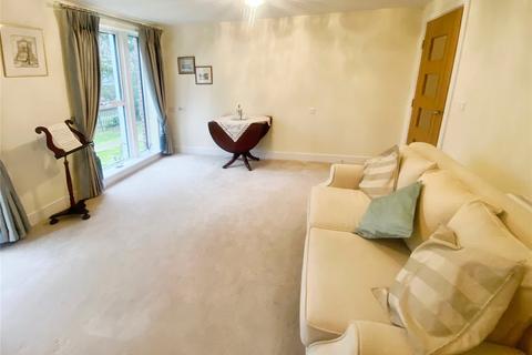 2 bedroom flat to rent, Little Glen Road, Leicester LE2