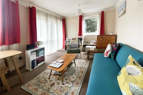 2 bedroom flat for sale, Oakwood Court, West Sussex PO21