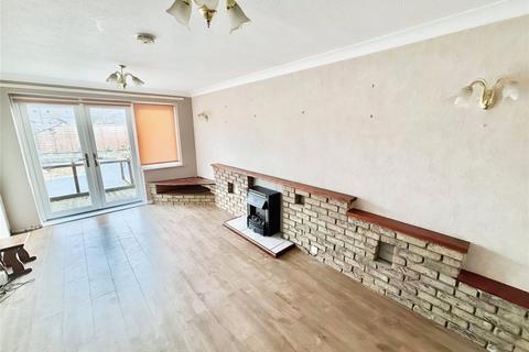 2 bedroom bungalow for sale, Silvertree Walk, Goole DN14