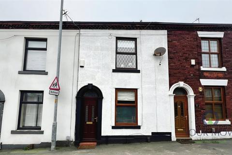 125 Grains Road, Shaw, Oldham, OL2 8HZ