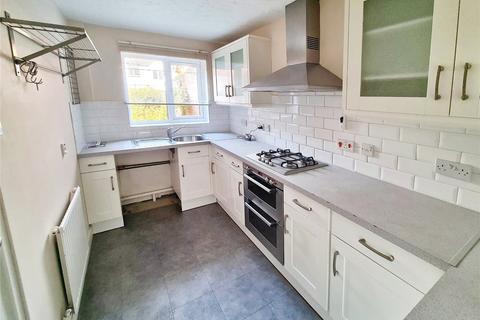 3 bedroom terraced house to rent, Campion Close, Southampton SO31