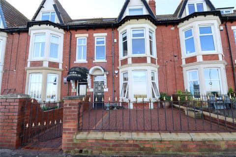 2 bedroom semi-detached house to rent, The Links, Tyne and Wear NE26