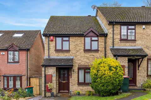 3 bedroom house for sale - Wilberforce Close, Crawley RH11