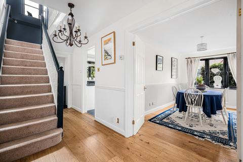 4 Griffin Road, Thame, OX9 3LB