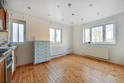 undefined, Waldegrave Road, Teddington, TW11