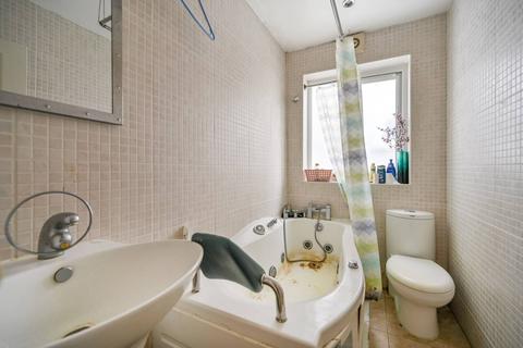 undefined, Waldegrave Road, Teddington, TW11