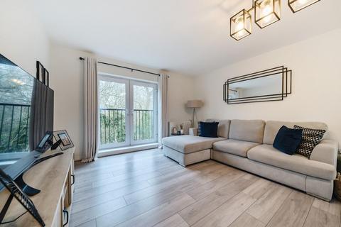 2 bedroom flat for sale, Waratah Drive, Chislehurst