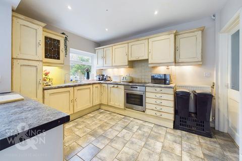 5 bedroom detached house for sale, Whiteheath Road, Norwich NR14