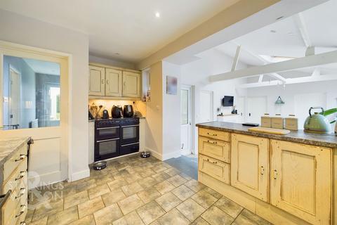 5 bedroom detached house for sale, Whiteheath Road, Norwich NR14