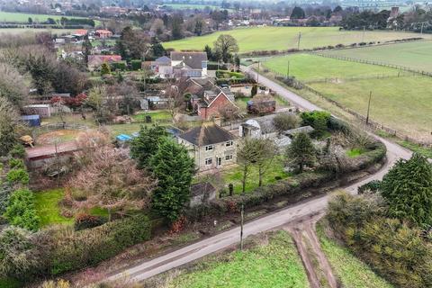 5 bedroom detached house for sale, Whiteheath Road, Norwich NR14