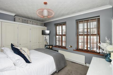 6 Studfield Road, Sheffield, S6 4SS