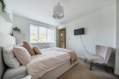 1 bedroom flat for sale, Adderbury,  Banbury,  Oxfordshire,  OX17