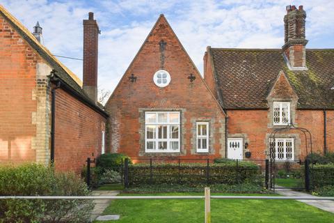 2 bedroom terraced house for sale, All Saints, London Road, Maldon