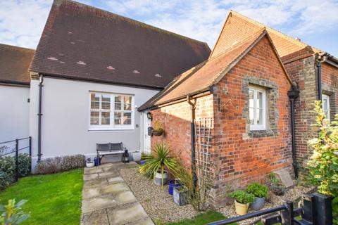 2 bedroom terraced house for sale, All Saints, London Road, Maldon