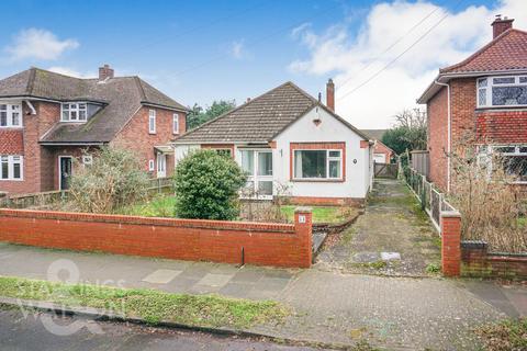 3 bedroom detached bungalow for sale, Ipswich Road, Norwich