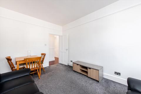 3 bedroom flat to rent, Ashburnham Road, London, NW10.