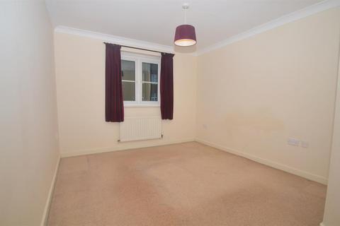 2 bedroom flat for sale, Upper High Street, Epsom KT17