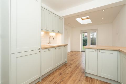 3 bedroom end of terrace house for sale, Arthur Street, Bushey, Hertfordshire, WD23