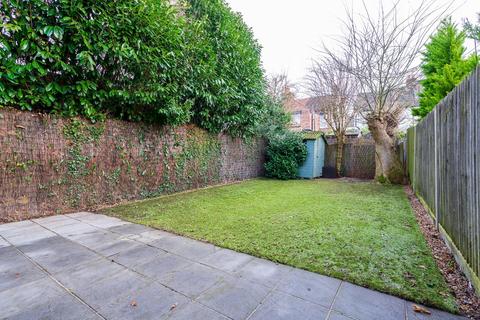 3 bedroom end of terrace house for sale, Arthur Street, Bushey, Hertfordshire, WD23