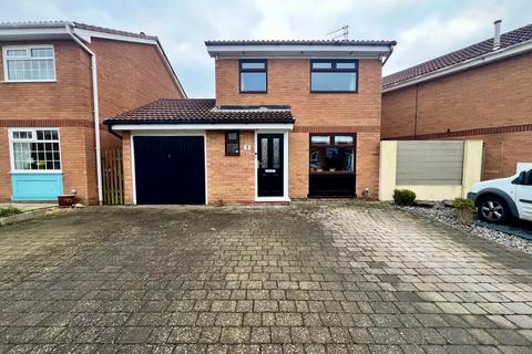 3 bedroom detached house for sale, Fieldfare Close, Thornton FY5