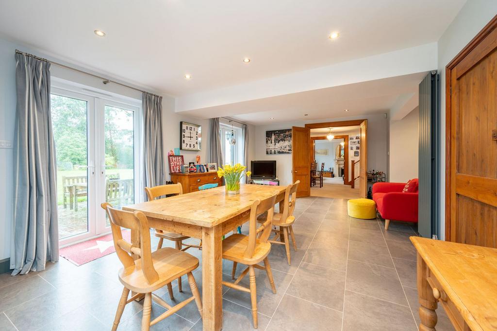 Kitchen/family room