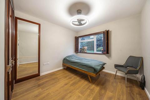 11 Merryfield Gardens, Stanmore, HA7 4TG