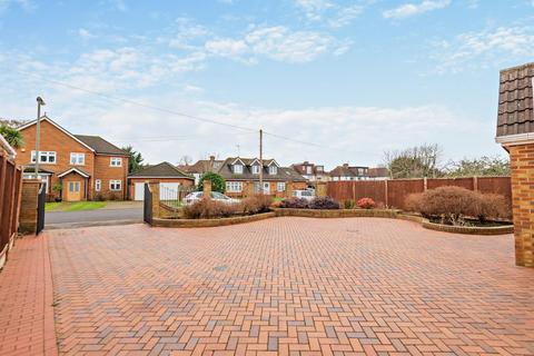 4 bedroom detached house for sale, Glen Avenue, Ashford TW15