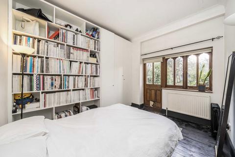 1 bedroom flat for sale, Colyton Road, London SE22