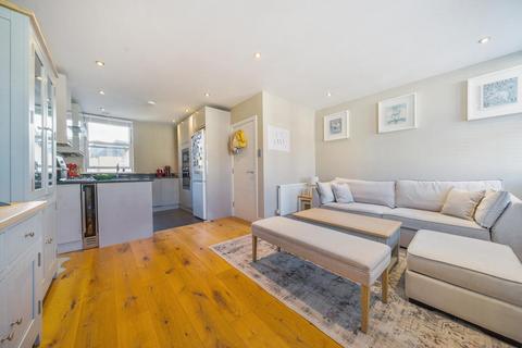 3 bedroom flat for sale, Trewint Street, Earlsfield