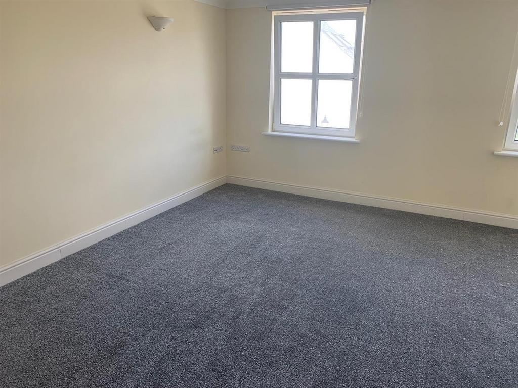 F5 Btr PYWt9 UCNCFSo IOES5 V5e HQ.jpg