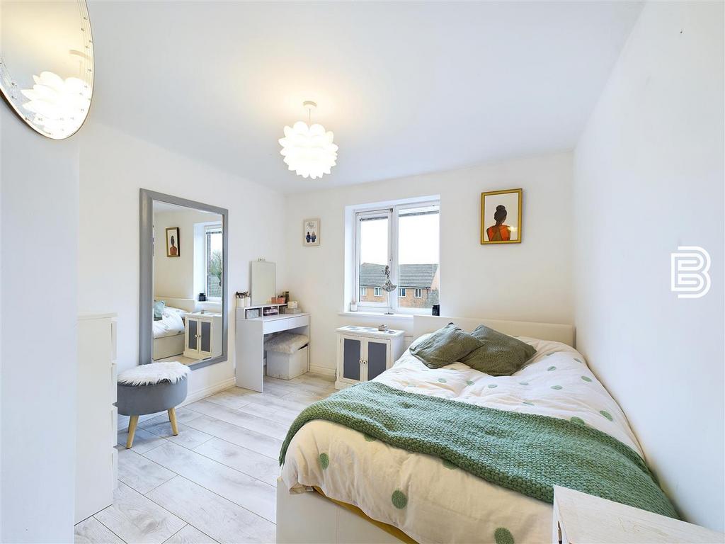 Bedroom 1.jpg