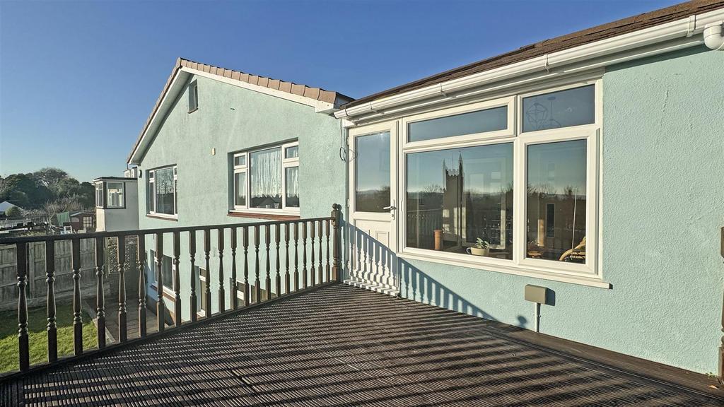 Decking 2.jpg