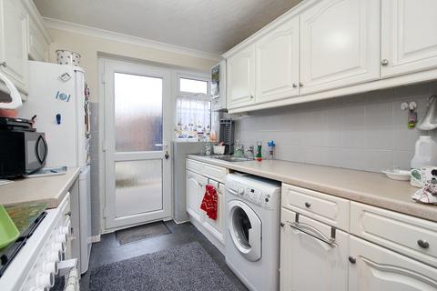 3 bedroom end of terrace house for sale, Newis Crescent, Clifton, Shefford, SG17