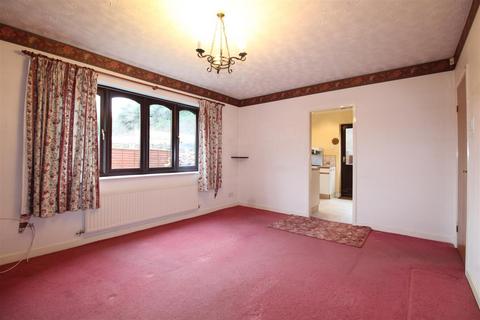 2 bedroom flat for sale, Stamford Road, Brierley Hill