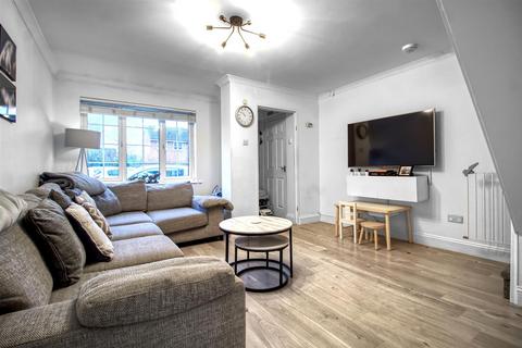 26 Beeston Drive, Cheshunt, Waltham Cross, EN8 0QS