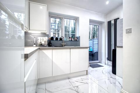26 Beeston Drive, Cheshunt, Waltham Cross, EN8 0QS