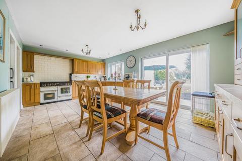 4 bedroom detached house for sale, Faversham Road, Kennington, Ashford TN24