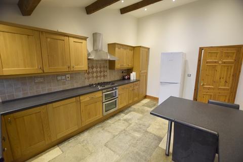 4 bedroom barn conversion to rent, Todmorden Road, Briercliffe BB10